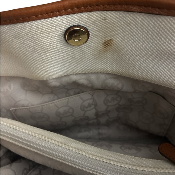 Michael Kors purse with pink stripe - Picture 5 of 5